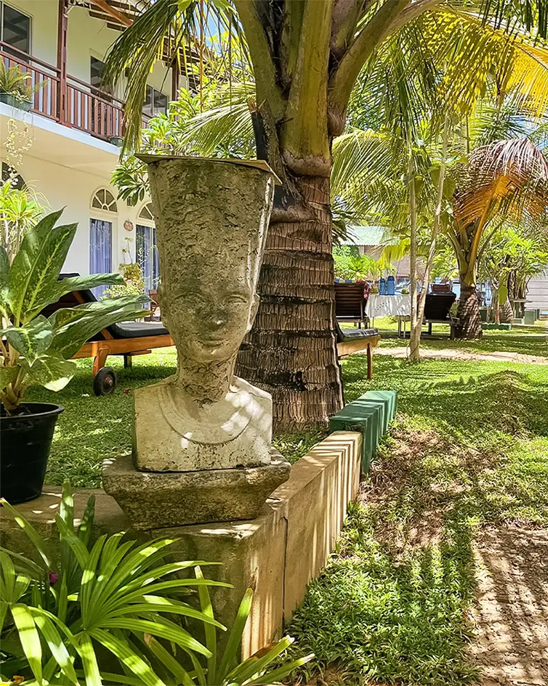 Villa Sri Beach Garten im Gesundheitsresort
